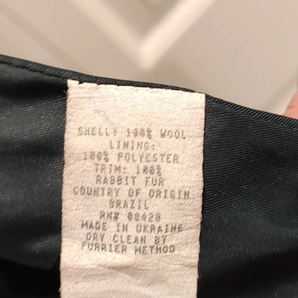 John Weitz Vintage wool coat with Rabbit fur trimmed hood - Picture 6 of 9